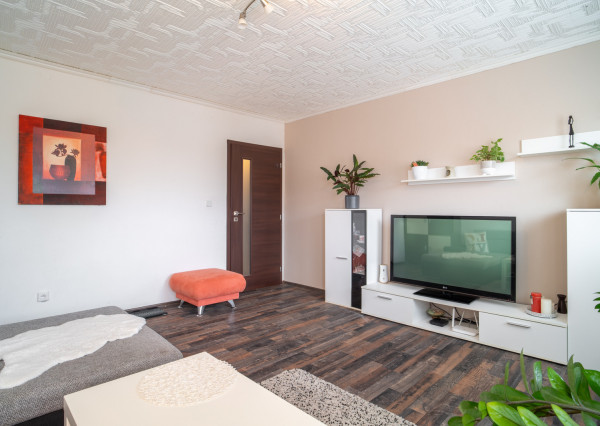 Na predaj 3-izbový byt v pokojnej lokalite Mostu pri Bratislave