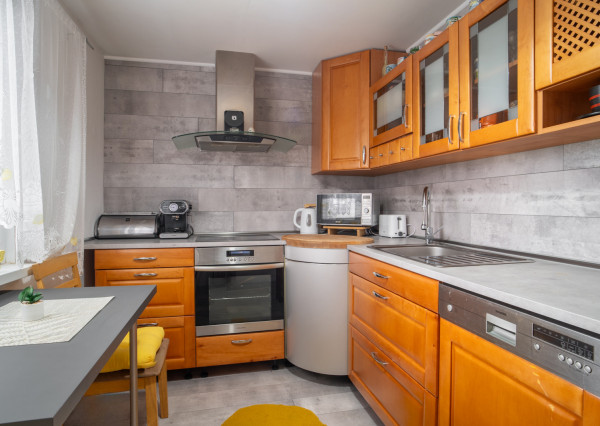 Na predaj 3-izbový byt v pokojnej lokalite Mostu pri Bratislave