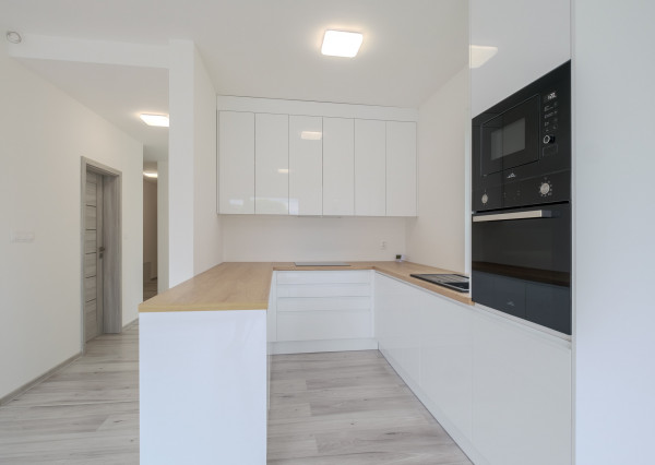 Na predaj 3-izbový byt v ŠTANDARDE so slnečnou terasou kúsok od Prešova