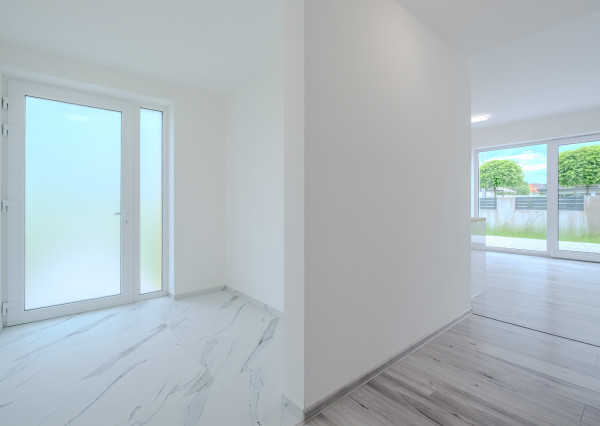 Na predaj 3-izbový byt v ŠTANDARDE so slnečnou terasou kúsok od Prešova