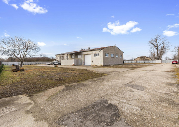 Na predaj investičná priemyselná hala v obci Trnávka