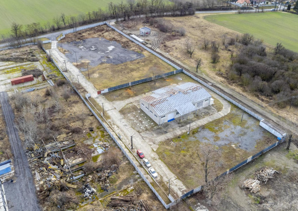 Na predaj investičná priemyselná hala v obci Trnávka