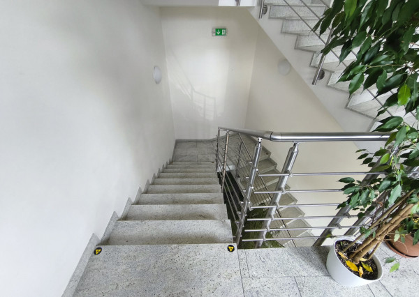 Na prenájom kancelárske priestory s parkingom a výmerou 30 m2 v Lamači