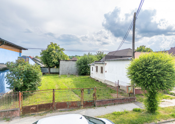 Na predaj rozľahlý pozemok s rodinným domom vo Veľkom Šariši