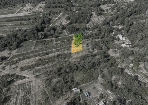 Na predaj slnečný pozemok s jedinečným výhľadom v Modre