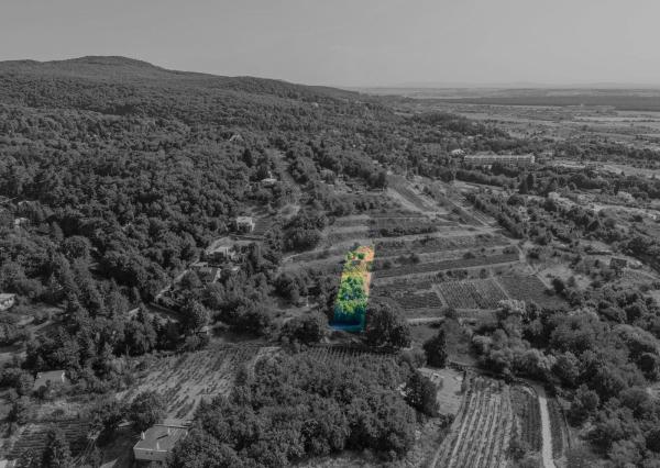 Na predaj slnečný pozemok s jedinečným výhľadom v Modre