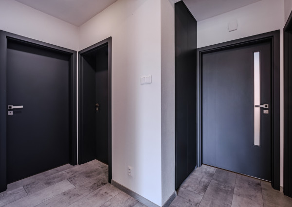 Na predaj novostavba 4-izbového luxusného rodinného domu v obci Dulova Ves – Vlčie doly