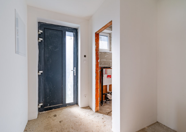 Na predaj moderný 4-izbový rodinný dom s terasou v Hrnčiarovciach nad Parnou