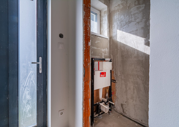 Na predaj jedinečný 4-izbový rodinný dom s terasou v Hrnčiarovciach nad Parnou