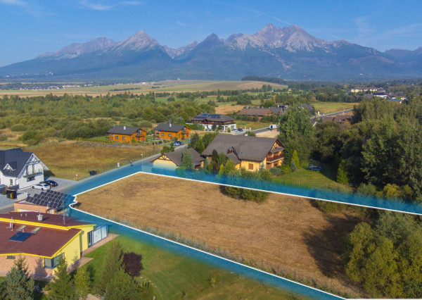 Na predaj perspektívny pozemok so stavebným povolením vo Veľkej Lomnici