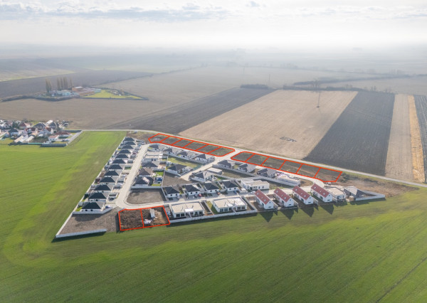 Na predaj lukratívne pozemky v novovybudovanej časti obce Topoľnica