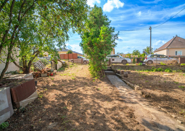 Na predaj rodinný dom s rozľahlým pozemkom v obci Nové Sady