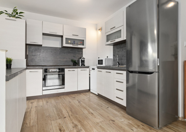 Na predaj moderný dom s terasou v Ružinove - Domové role