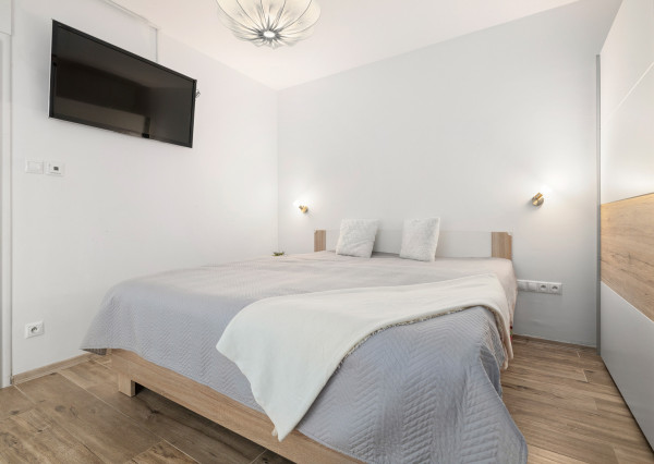 Na predaj moderný dom s terasou v Ružinove - Domové role