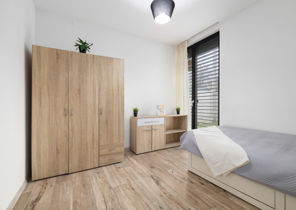 Na predaj moderný dom s terasou v Ružinove - Domové role