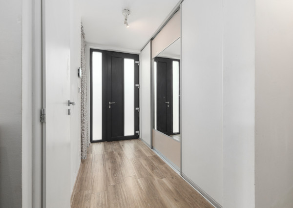 Na predaj moderný dom s terasou v Ružinove - Domové role