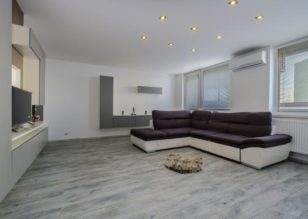 Na prenájom 3-izbový, zariadený a klimatizovaný byt v časti Košice – Jazero