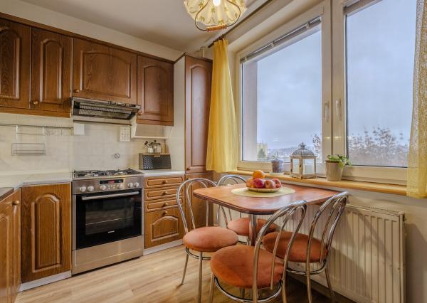 REZERVOVANÉ: Na predaj slnečný 4-izbový byt na Námestí Kráľovnej pokoja v Prešove