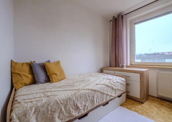 REZERVOVANÉ: Na predaj slnečný 4-izbový byt na Námestí Kráľovnej pokoja v Prešove