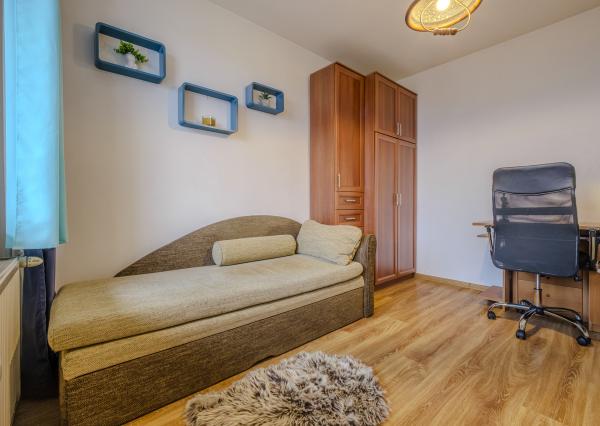 REZERVOVANÉ: Na predaj slnečný 4-izbový byt na Námestí Kráľovnej pokoja v Prešove