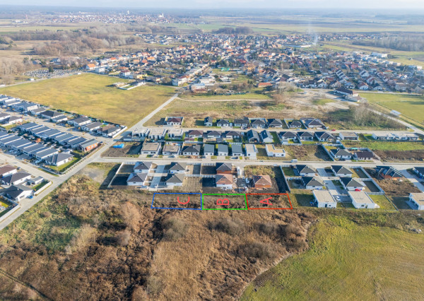 Na predaj slnečné pozemky vhodné na výstavbu rodinného domu v obci Malé Leváre