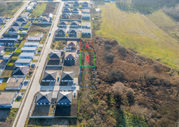 Na predaj slnečné pozemky vhodné na výstavbu rodinného domu v obci Malé Leváre