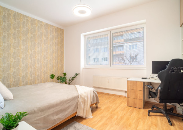 Na predaj kompletne zariadený 3-izbový byt v Trenčíne