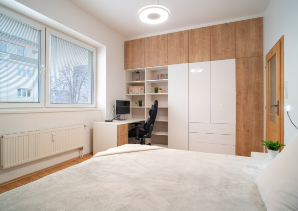 Na predaj kompletne zariadený 3-izbový byt v Trenčíne