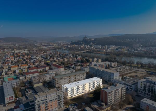 Na predaj kompletne zariadený 3-izbový byt v Trenčíne