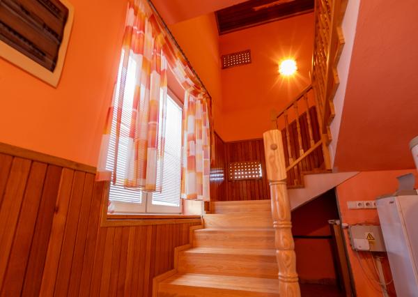 Na predaj dvojgeneračný rodinný dom s bazénom v Gabčíkove