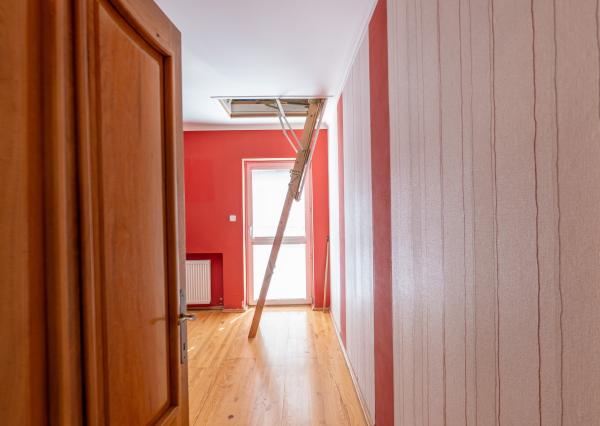 Na predaj dvojgeneračný rodinný dom s bazénom v Gabčíkove