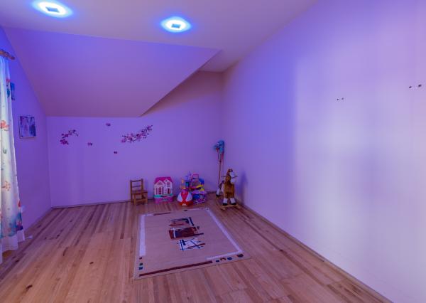 Na predaj dvojgeneračný rodinný dom s bazénom v Gabčíkove