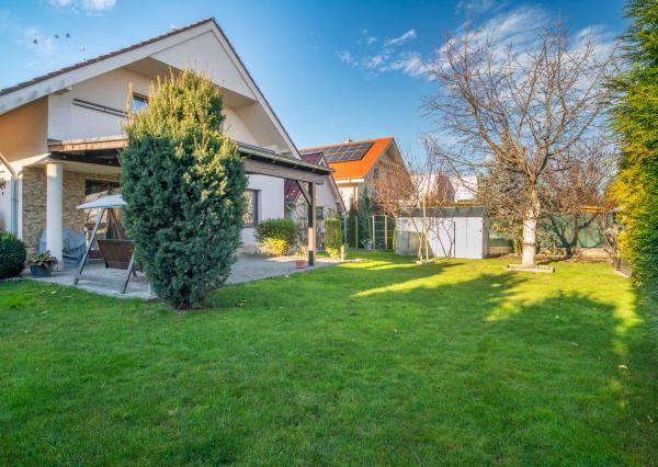 REZERVOVANÉ - Na predaj klimatizovaný 4-izbový rodinný dom s garážou a možnosťou prerobenia na 5-izbový v Senci