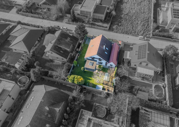 REZERVOVANÉ - Na predaj klimatizovaný 4-izbový rodinný dom s garážou a možnosťou prerobenia na 5-izbový v Senci