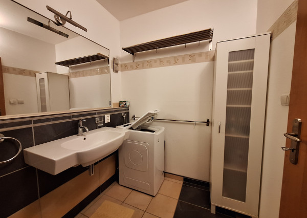 Na prenájom kompletne zariadený 1 - izbový byt v Žiline