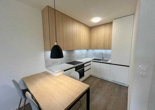 Na prenájom 2-izbový byt na Hanzlíkovskej ulici v Trenčíne