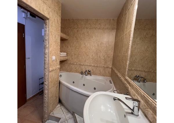 Na prenájom moderný 2-izbový byt na Bavlnárskej ulici v Trenčíne