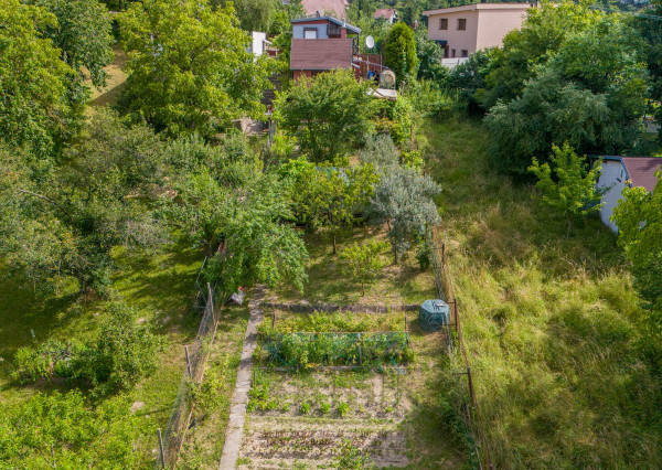 Na predaj rekreačný pozemok so záhradnou chatou v Stupave