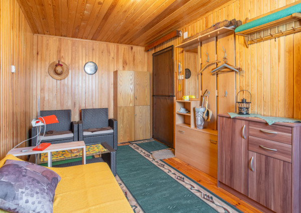 Na predaj rekreačný pozemok so záhradnou chatou v Stupave