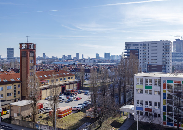 Na prenájom priestranný, moderný 2-izbový byt na Riazanskej ulici v Bratislave