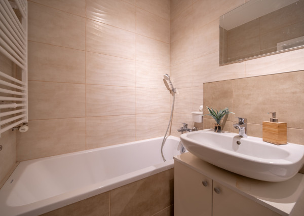 Na prenájom 2-izbový byt v Bratislave - mestská časť Ružinov