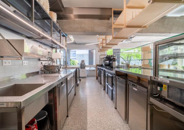 Na prenájom úspešná gastro prevádzka v Petržalke