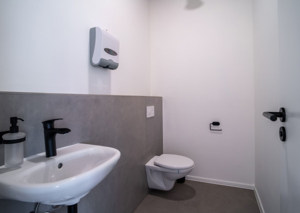 Na predaj 3-podlažná polyfunkcia na Zavarskej ulici v Trnave