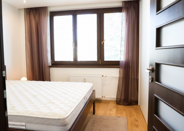 Na prenájom 3-izbový byt vo vyhľadávanej lokalite Sihoť II v Trenčíne