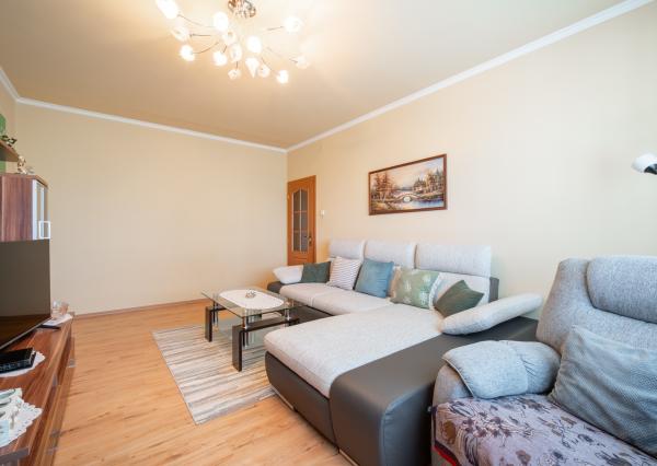 REZERVOVANÉ - Na predaj priestranný 2-izbový byt v Bratislave