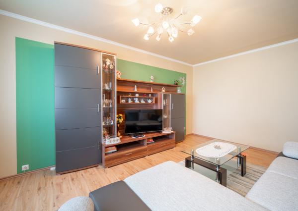 REZERVOVANÉ - Na predaj priestranný 2-izbový byt v Bratislave