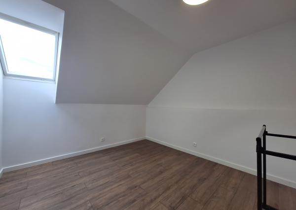 Na prenájom kompletne zrekonštruovaný 4-izbový byt v Tepličke nad Váhom