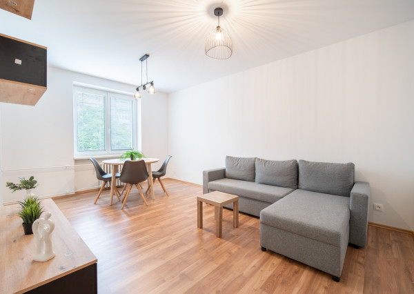 Na prenájom 3-izbový byt v Bratislave-Nové Mesto