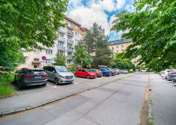 Na prenájom 3-izbový byt v Bratislave-Nové Mesto