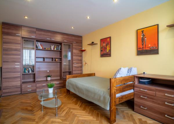 Na predaj 2-izbový byt s balkónom po kompletnej rekonštrukcii v Ružinove